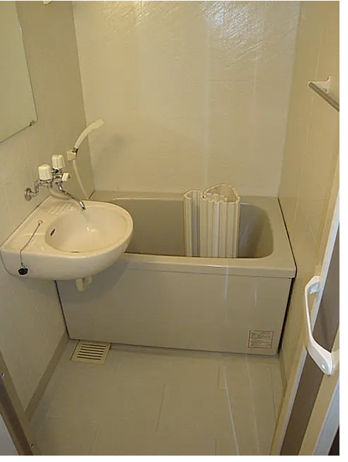 バス・シャワールーム　別部屋参考写真です