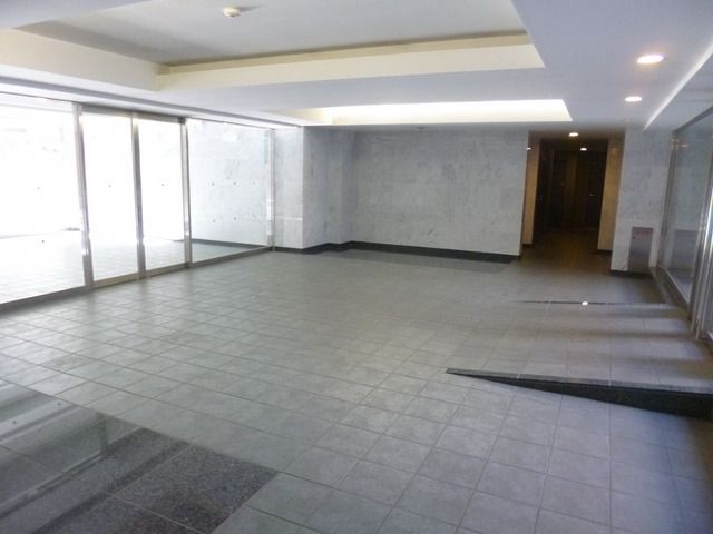 ロビー　エントランス