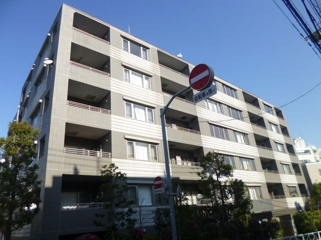 建物外観　閑静な住宅街