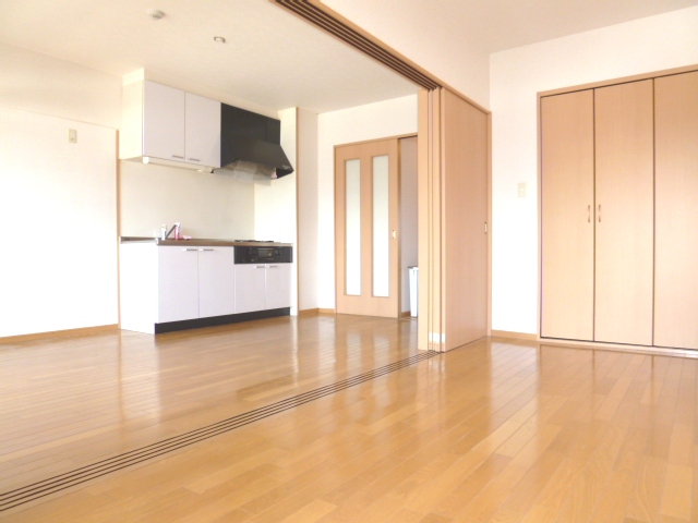 居室・リビング　使いやすい居間です