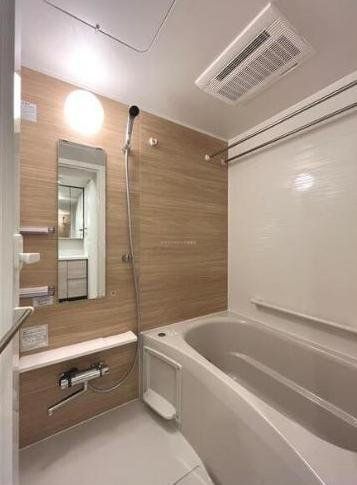 バス・シャワールーム　※別部屋の参考写真です。