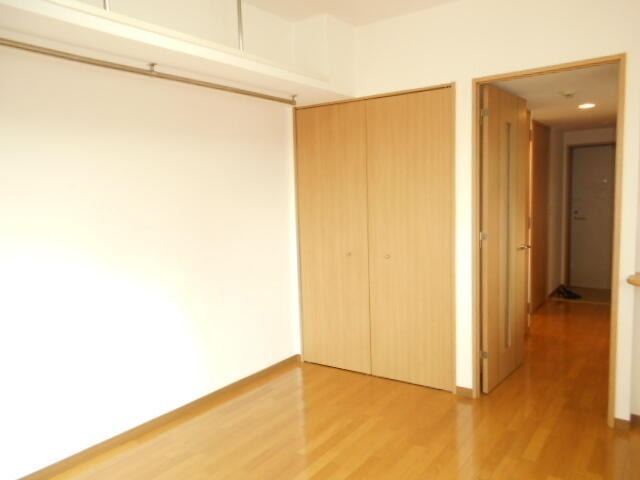 居室・リビング　別号室参考写真