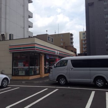 コンビニ　セブンイレブン 札幌北17条店（コンビニ）まで261m