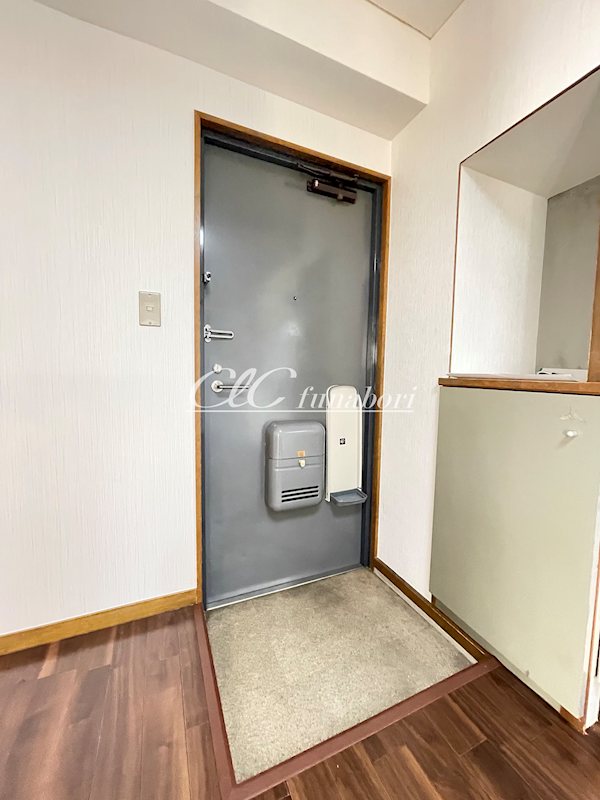 玄関　参考写真