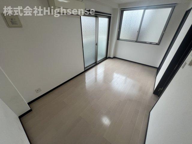 居室・リビング　居間です