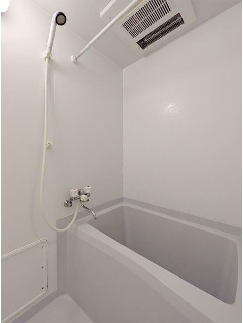 バス・シャワールーム　日々の疲れを癒すお風呂です♪