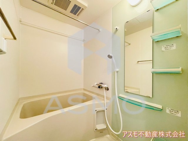 バス・シャワールーム　同マンション別部屋参考写真