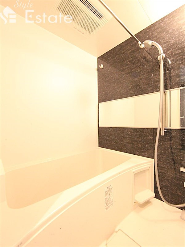 バス・シャワールーム　バスルーム