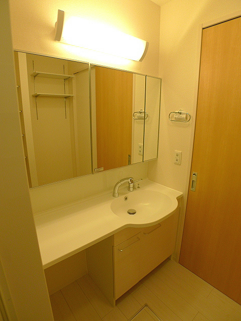 洗面設備　洗髪洗面化粧台