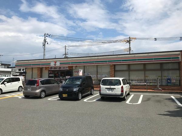 コンビニ　セブンイレブン堺浜寺諏訪森町店（コンビニ）まで181m