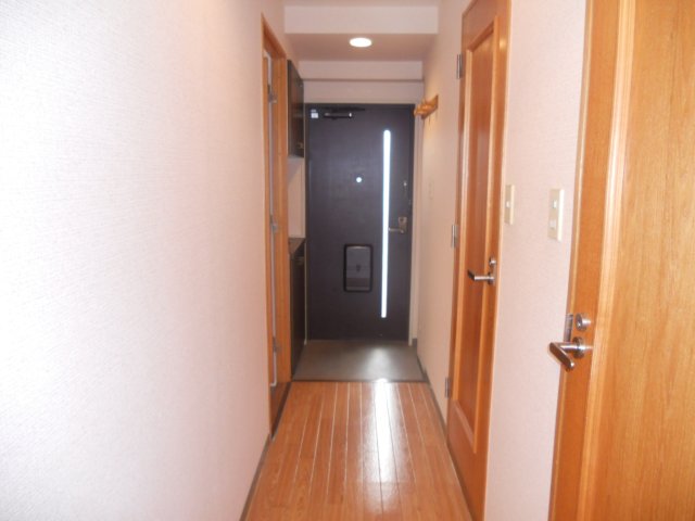 玄関　別号室参考写真です。現況優先となります。