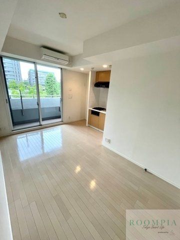 居室・リビング　※同タイプの別のお部屋です。