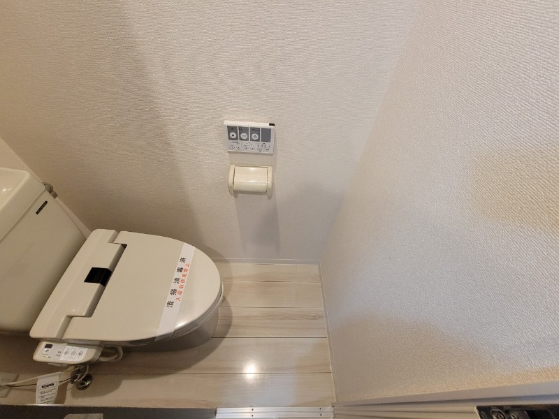 トイレ　温水洗浄便座あり♪