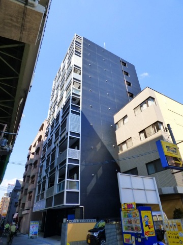 建物外観　黒基調でかっこいい外観