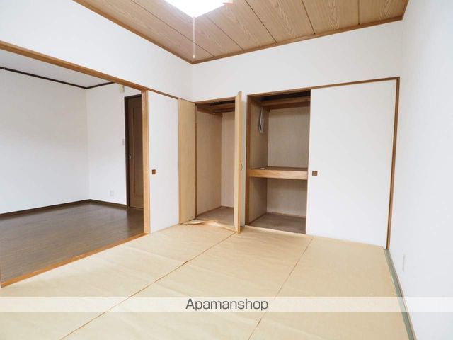 バジリカハイツの居間写真