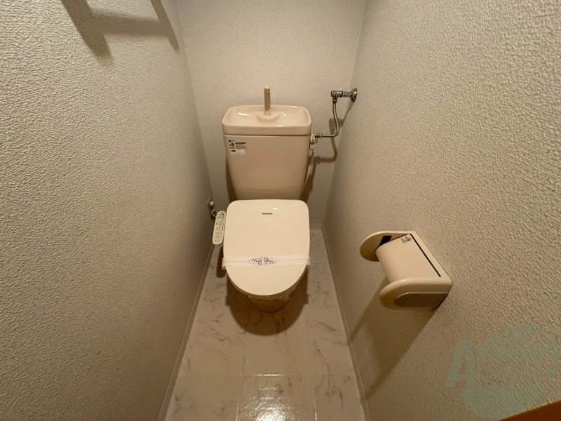 トイレ　ウォシュレット機能がついたトイレ。安心して使用できますね。