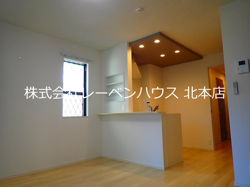 居室・リビング　反転間取り参考写真です