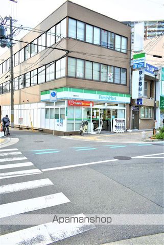 コンビニ　ファミリーマート（コンビニ）まで415m