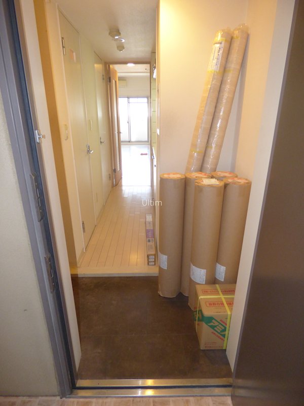 玄関　全て違うお部屋（同じ間取り）の写真です