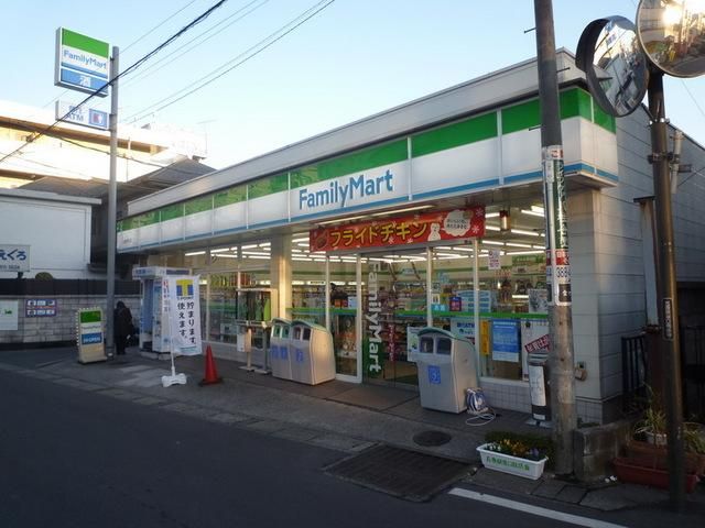 コンビニ　ファミリーマート（コンビニ）まで380m