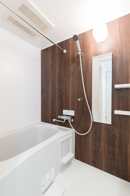 バス・シャワールーム　※写真は同タイプ住戸です。