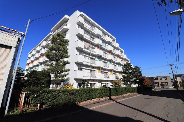 建物外観　閑静な住宅地！東南向き