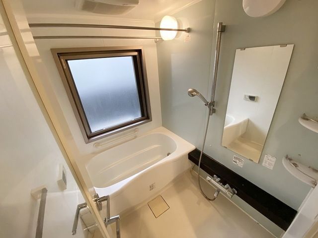 バス・シャワールーム　別タイプ部屋　参考写真です