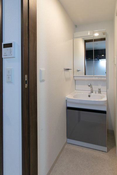 洗面設備　同物件別部屋写真