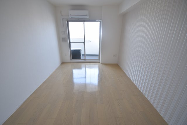ラシュレエグゼ難波南の内装写真