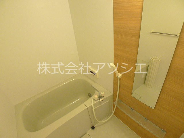 バス・シャワールーム　バスルーム