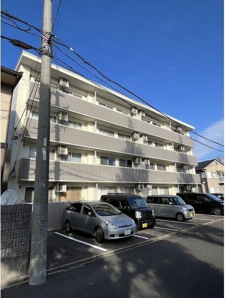 地下鉄東山線 岩塚駅 バス乗車時間：7分 最寄りバス停で下車 徒歩4分 築30年