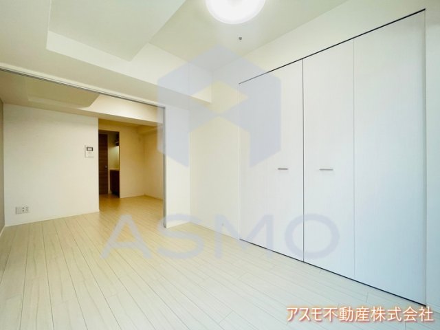 居室・リビング　同マンション内、別部屋参考写真