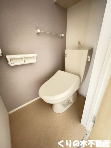 トイレ　トイレもきれいです
