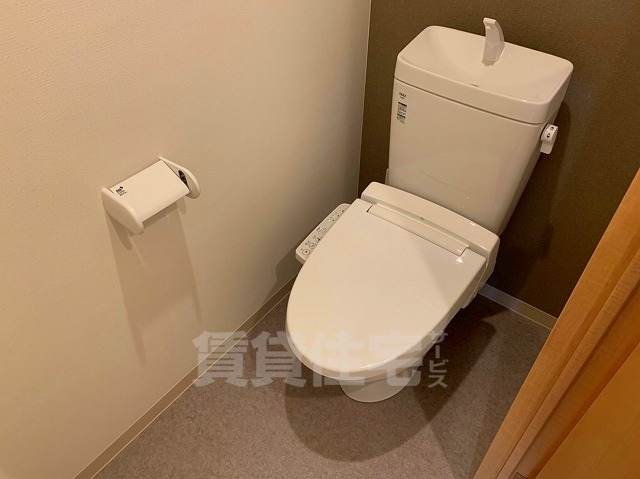 地下鉄桜通線 瑞穂区役所駅 徒歩4分 10階建 築5年のトイレ写真
