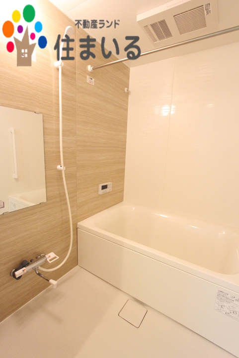 バス・シャワールーム　※同仕様のお部屋です