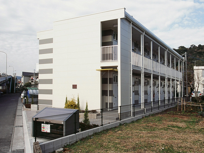 鹿児島市東谷山のアパートの建物外観