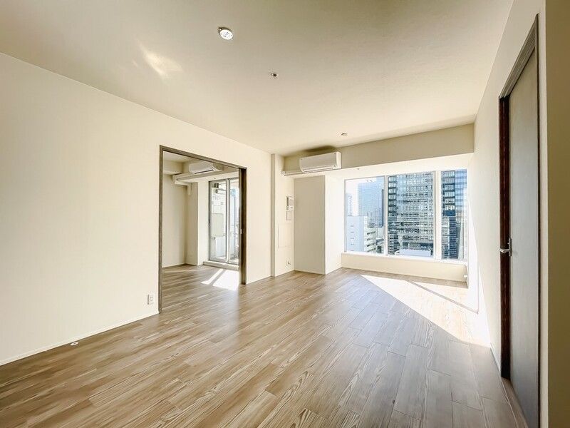 居室・リビング　内観1