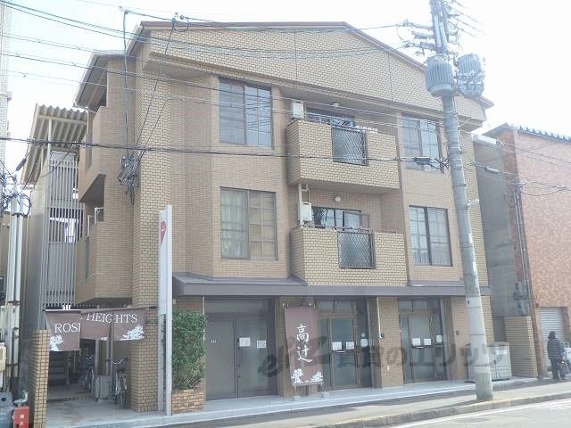 京都市右京区西院久田町のマンションの建物外観