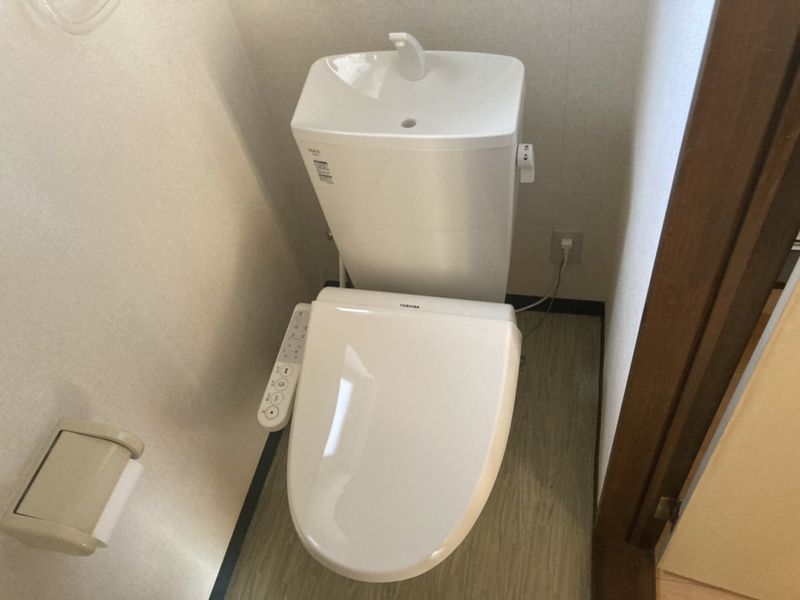 【加東市上滝野のアパートのトイレ】