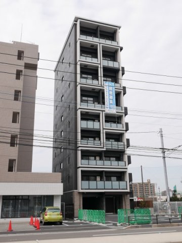 福岡市博多区東比恵のマンションの建物外観