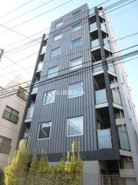 横浜市神奈川区東神奈川のマンションの建物外観