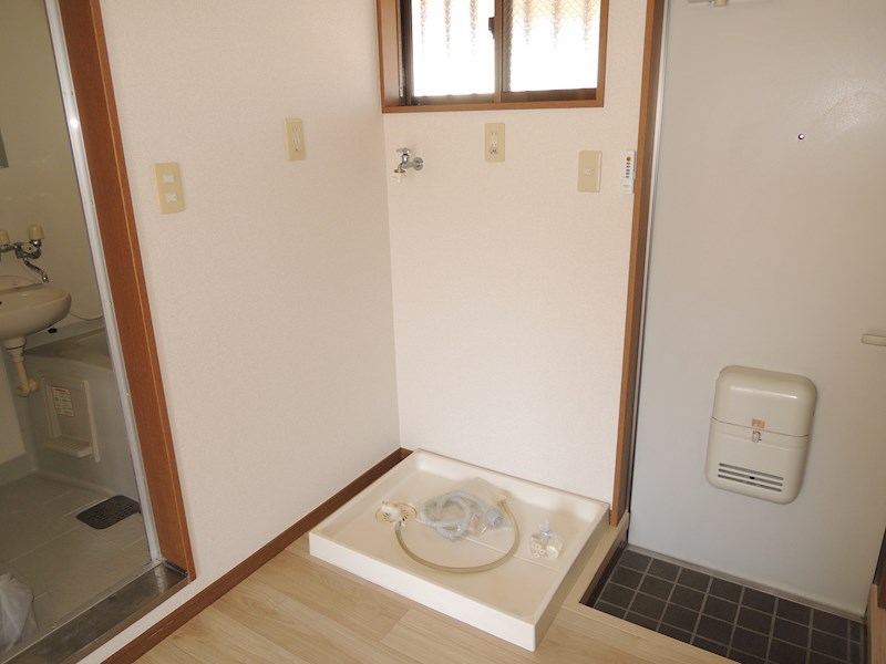 その他設備　洗濯機置場室内