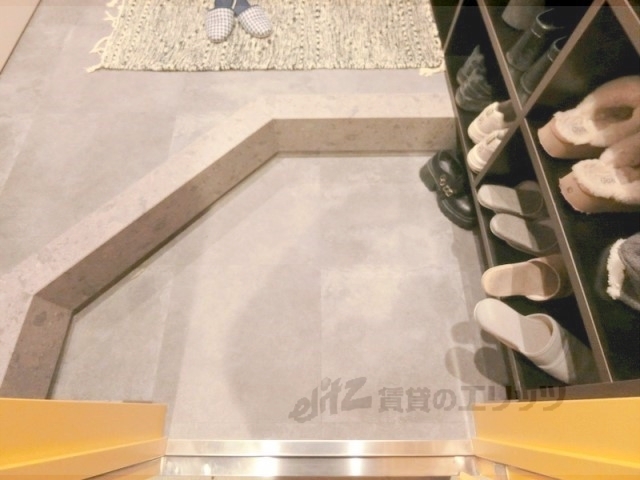 玄関　共同玄関