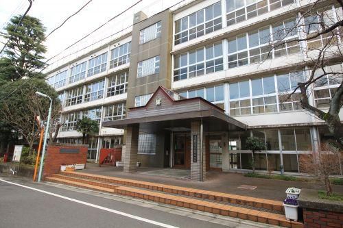 【目黒区南のマンションの中学校】