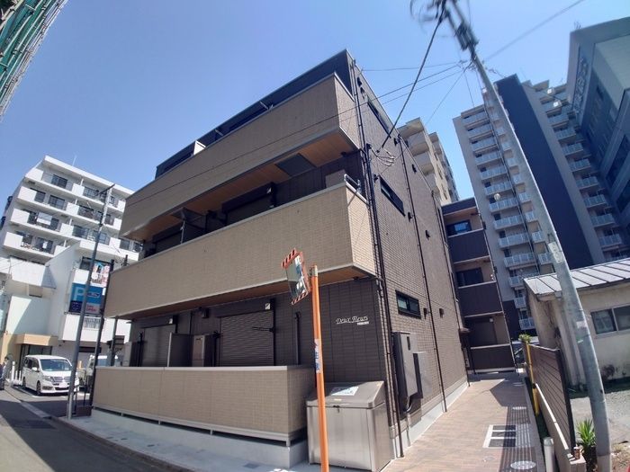 ドゥ　フルールの建物外観