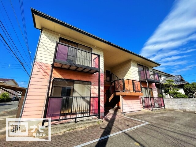 【フォブール吉峰IIBの建物外観】