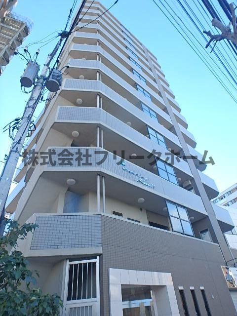 武蔵野市中町のマンションの建物外観