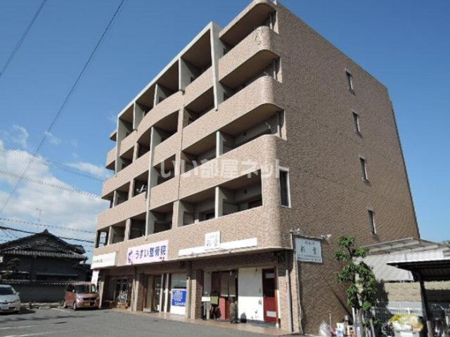 【橿原市新賀町のマンションの建物外観】