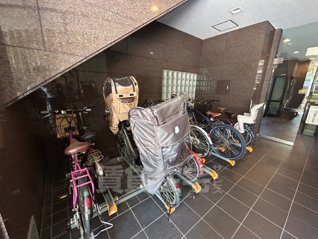 【京都市上京区伊勢屋町のマンションの駐車場】