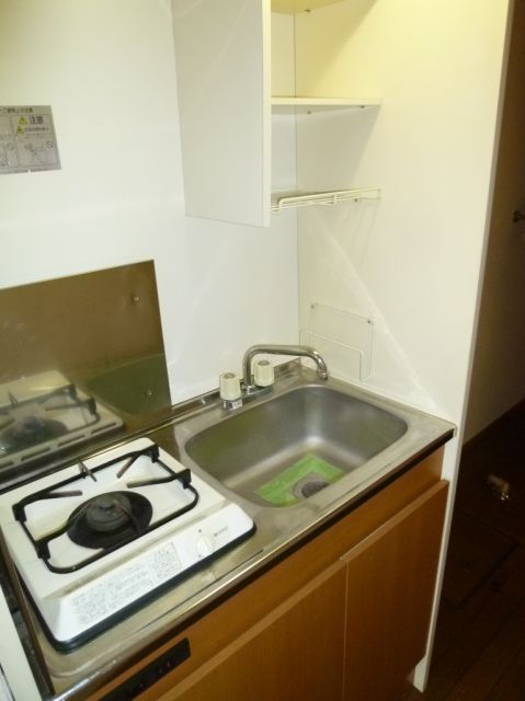 キッチン　ガスコンロ付きは嬉しいですね。